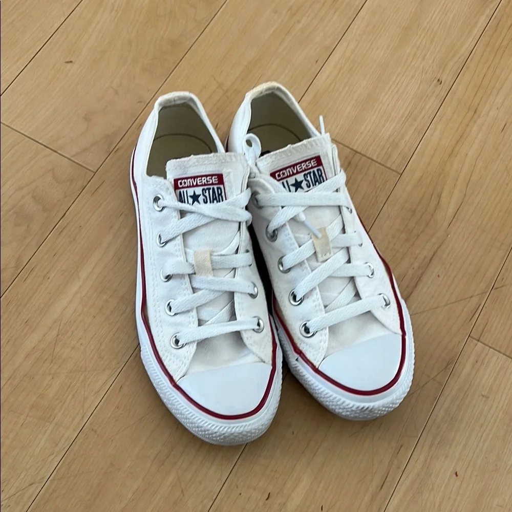 Converse White Canvas Low-Top Sneakers size 6 - Picture 1 of 16